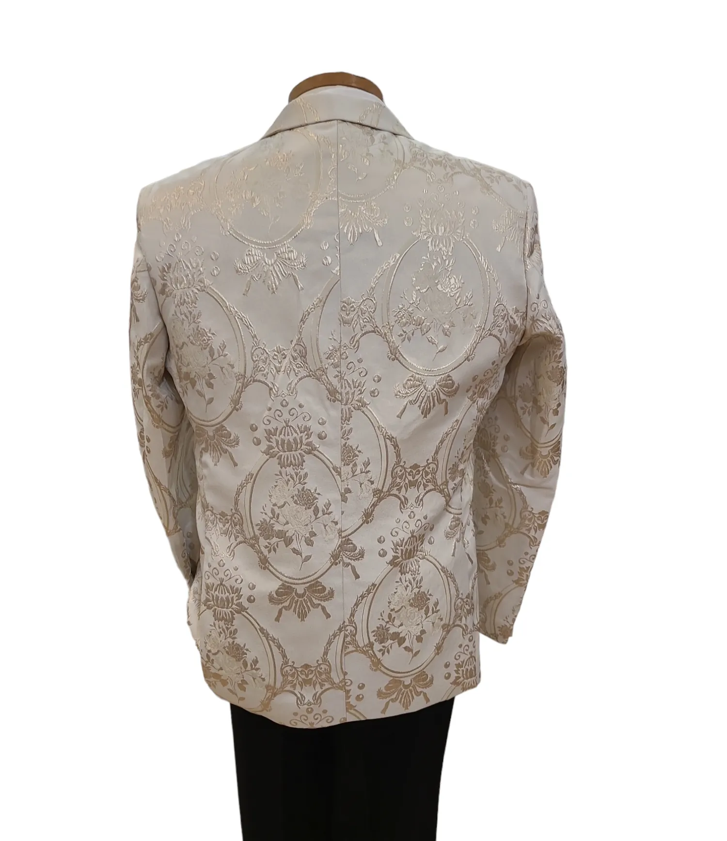 Cielo One Button sport jacket with matching Bow tie