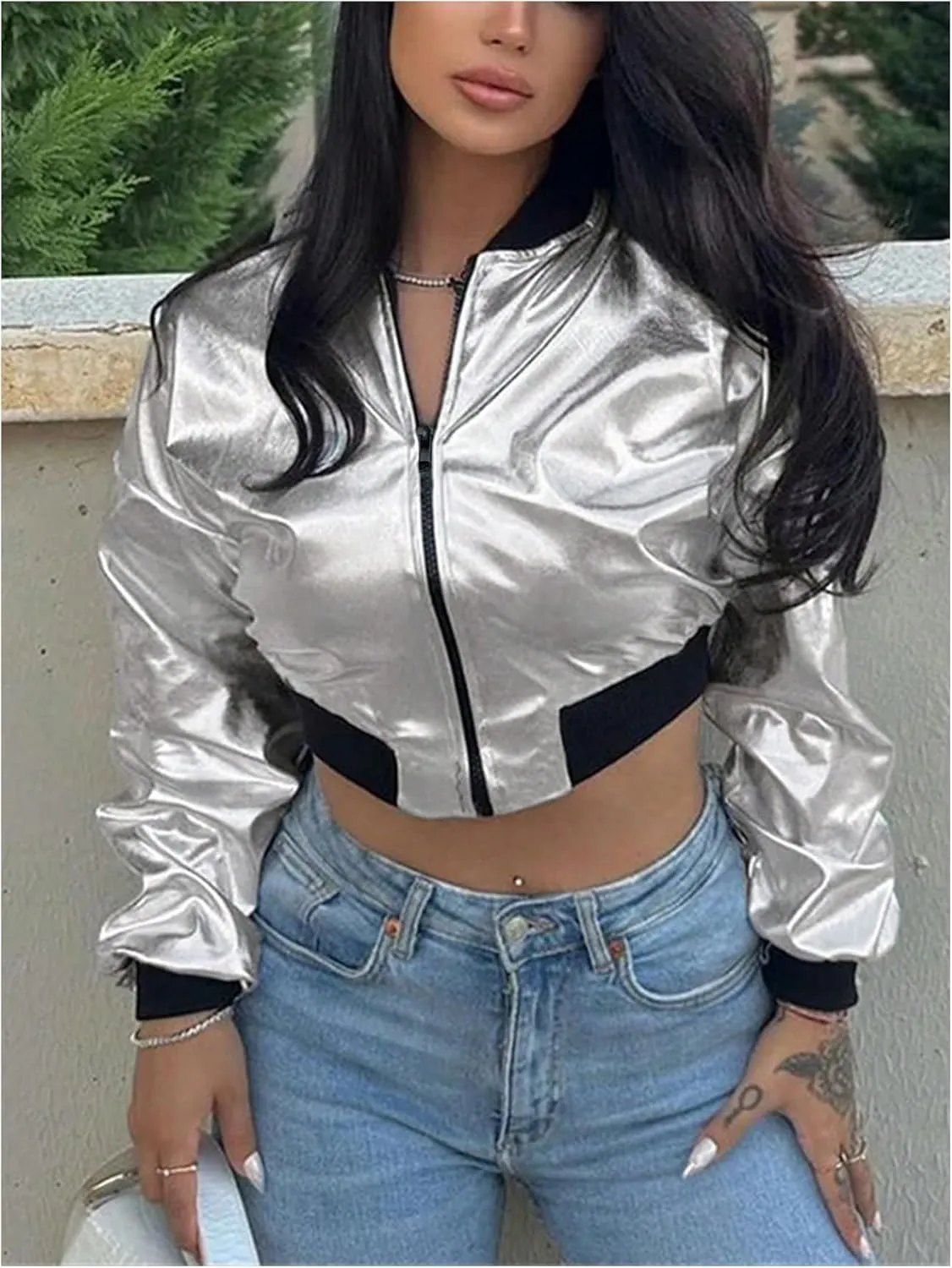 WDIRARA Women's Metallic Zip Up Crop Jacket Long Sleeve Outerwear